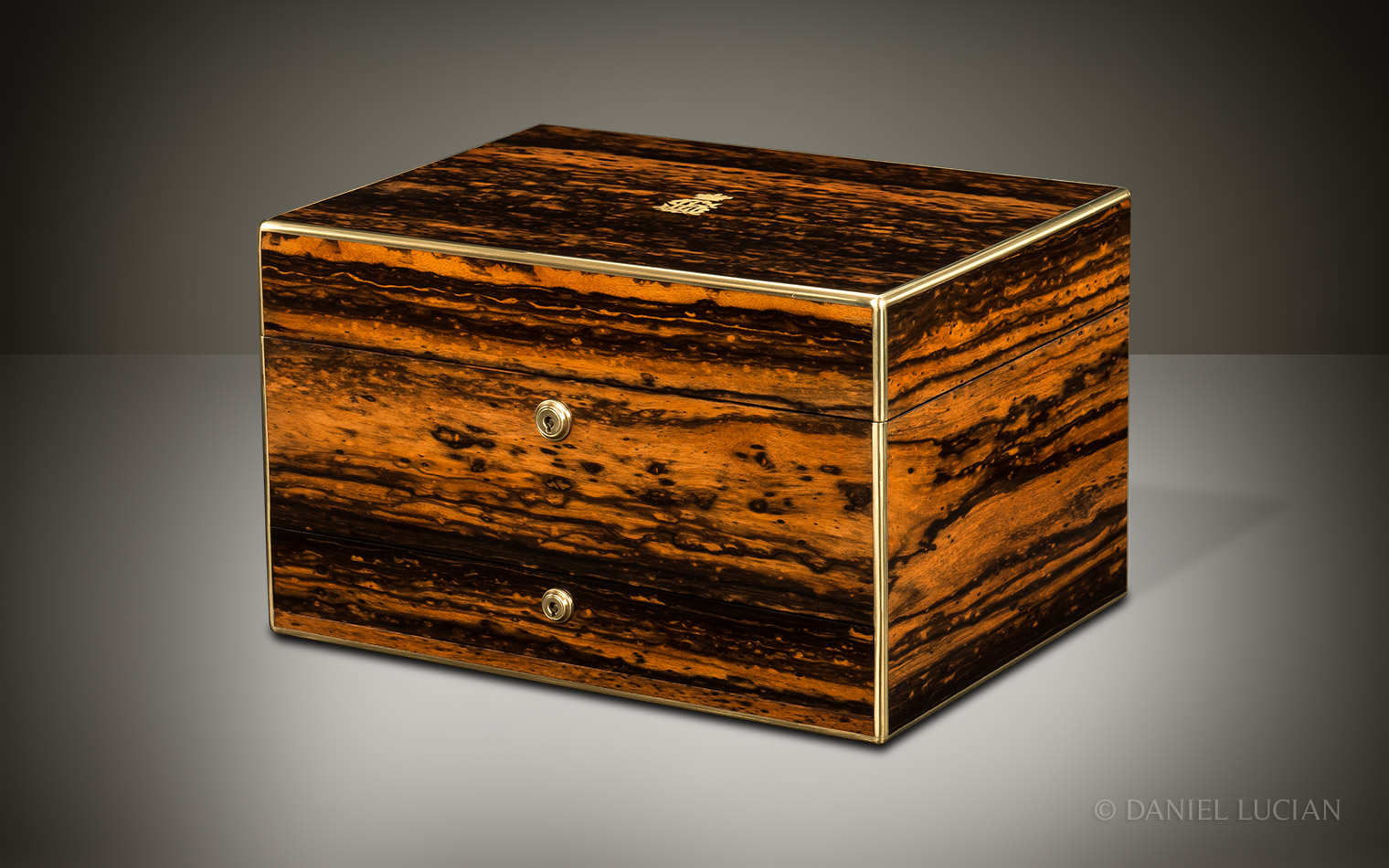 Antique Jewellery Box in Coromandel with Countess Coronet, by Jenner & Knewstub