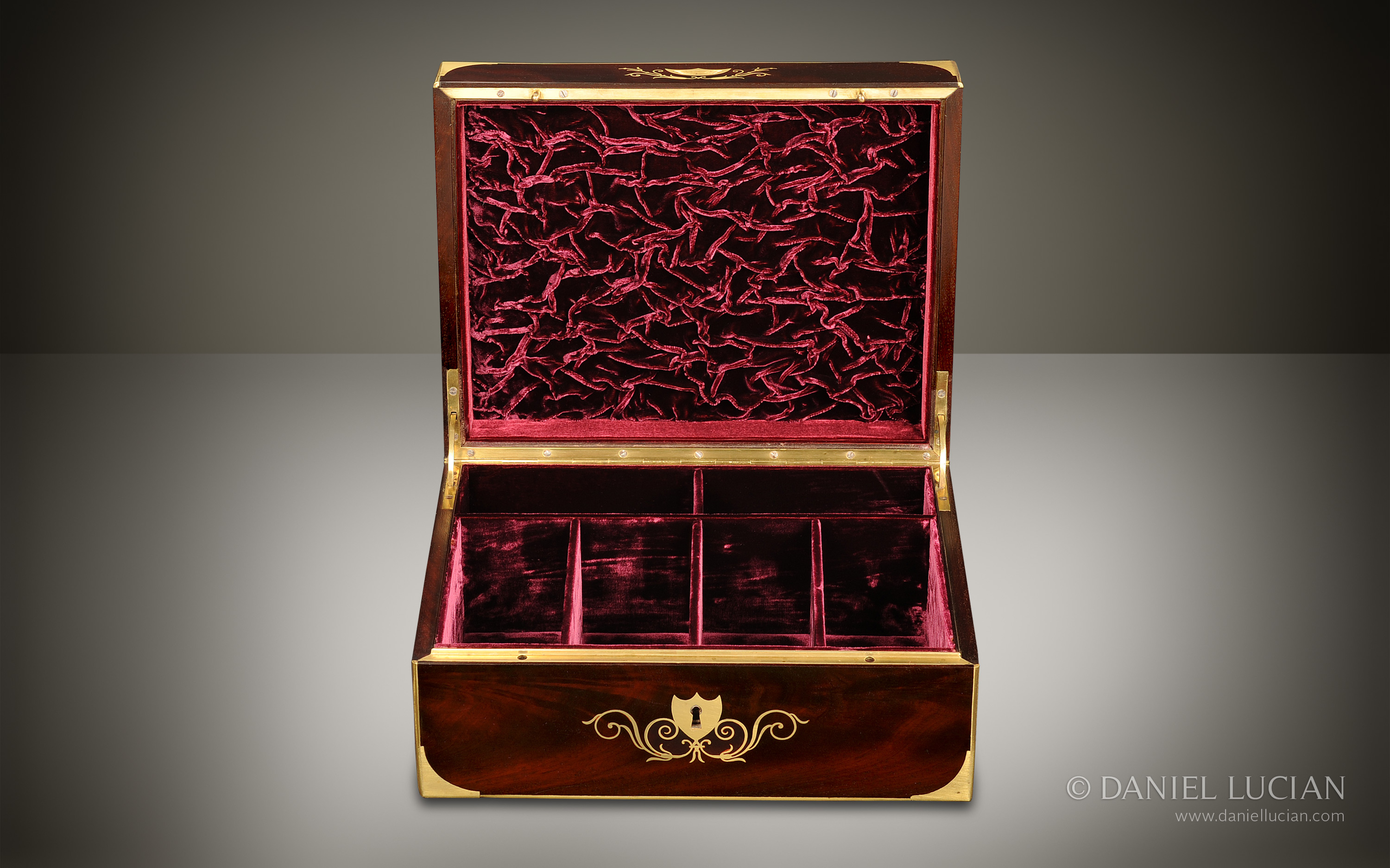 Daniel Lucian | DL026 - French Mahogany Antique Jewellery Box with
