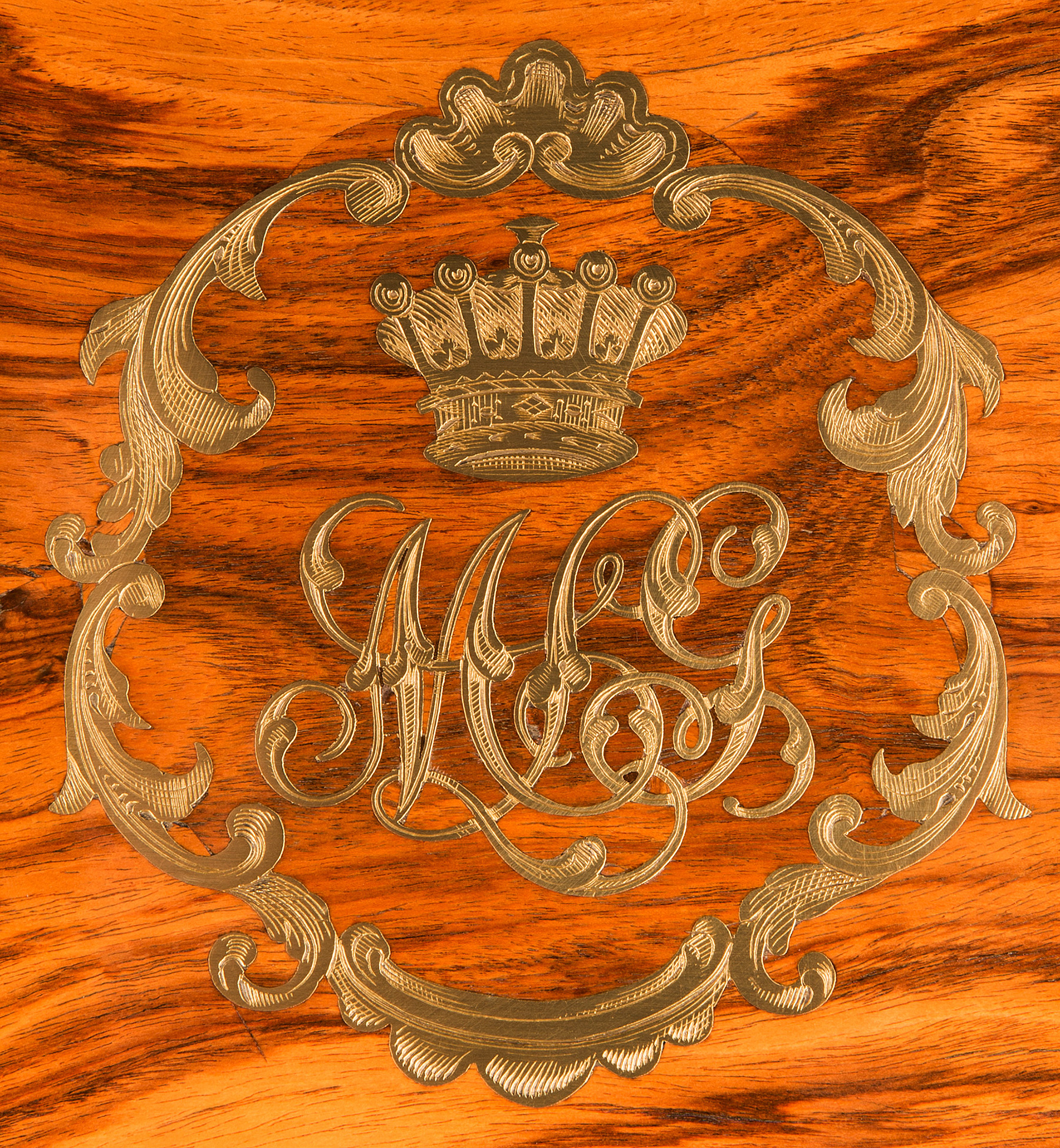 An earl or countess' coronet.