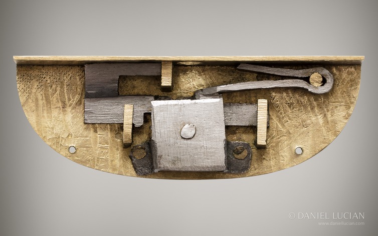 An 1820’s French lock taken from an antique travelling box in Cuban mahogany. Note the elongated bolt arm (top left) to allow for the mechanism’s double throw action.