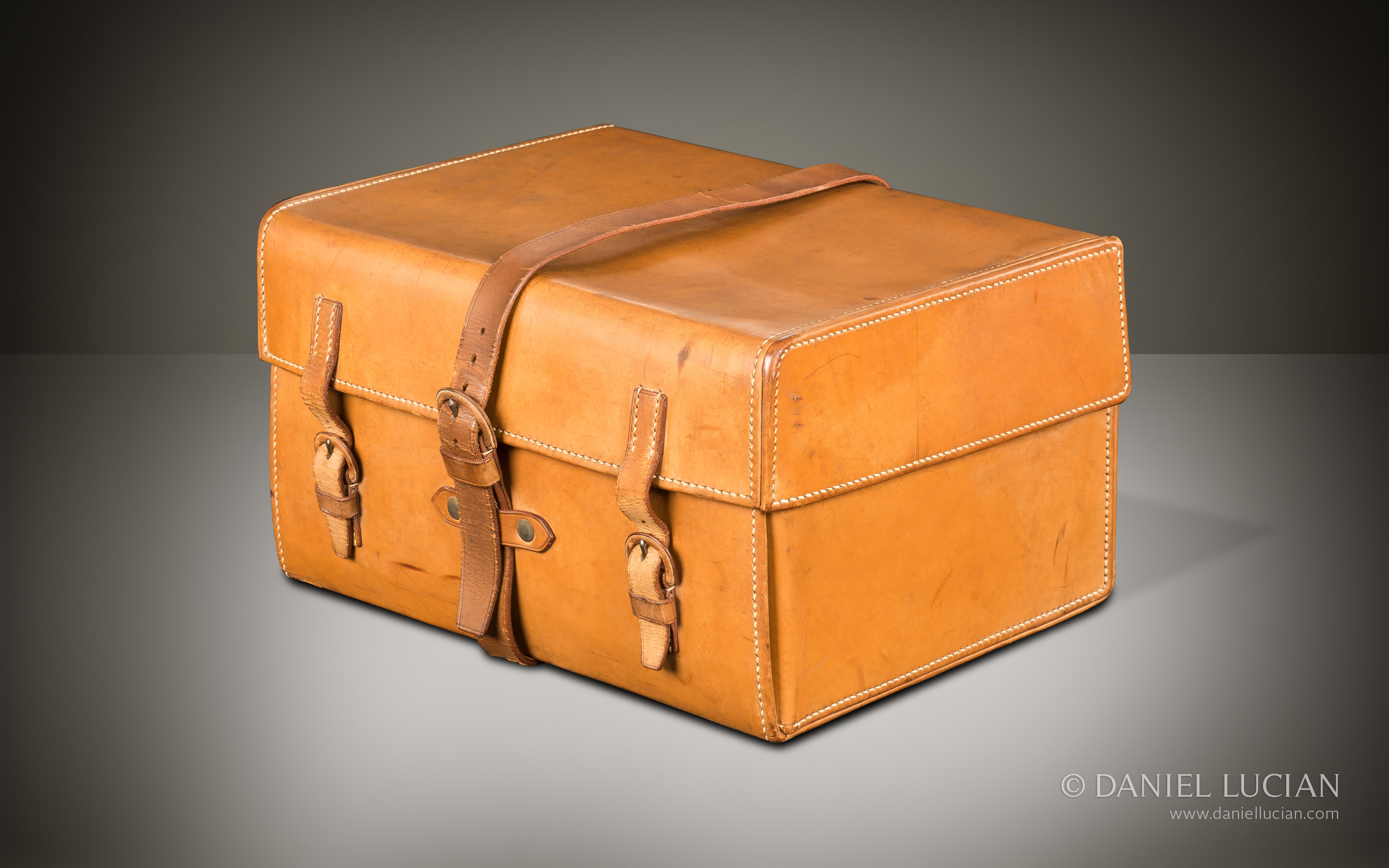 Leather outer case for an antique jewellery box in rosewood by Edwards.