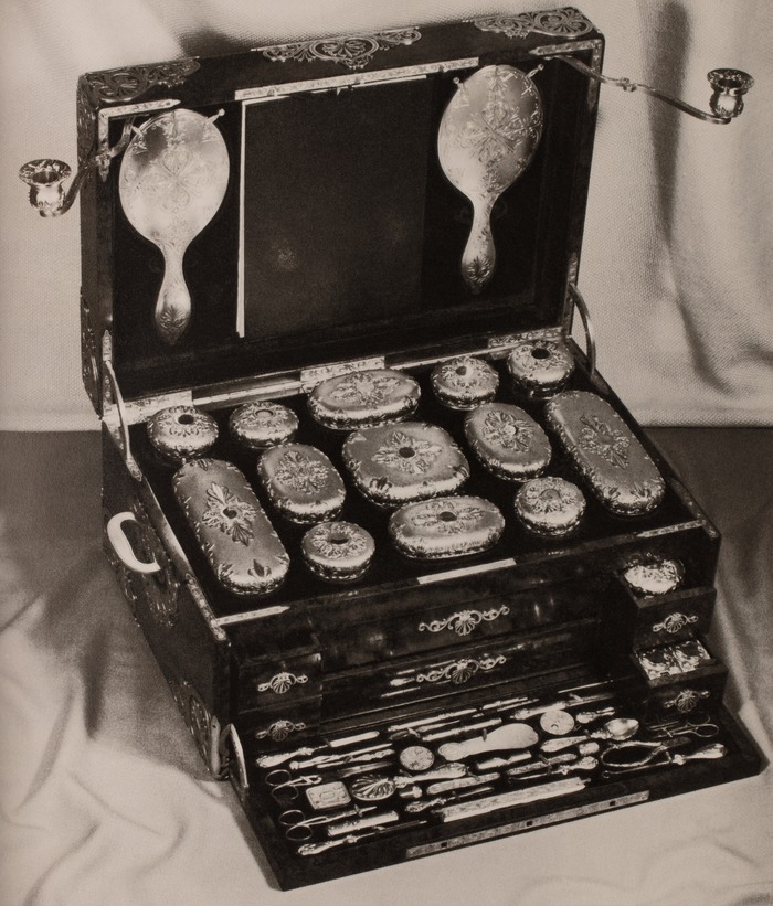 Asprey dressing case entered into the International Exhibition of 1862. This dressing case still remains in Asprey’s own archive at their Bond Street, London location.