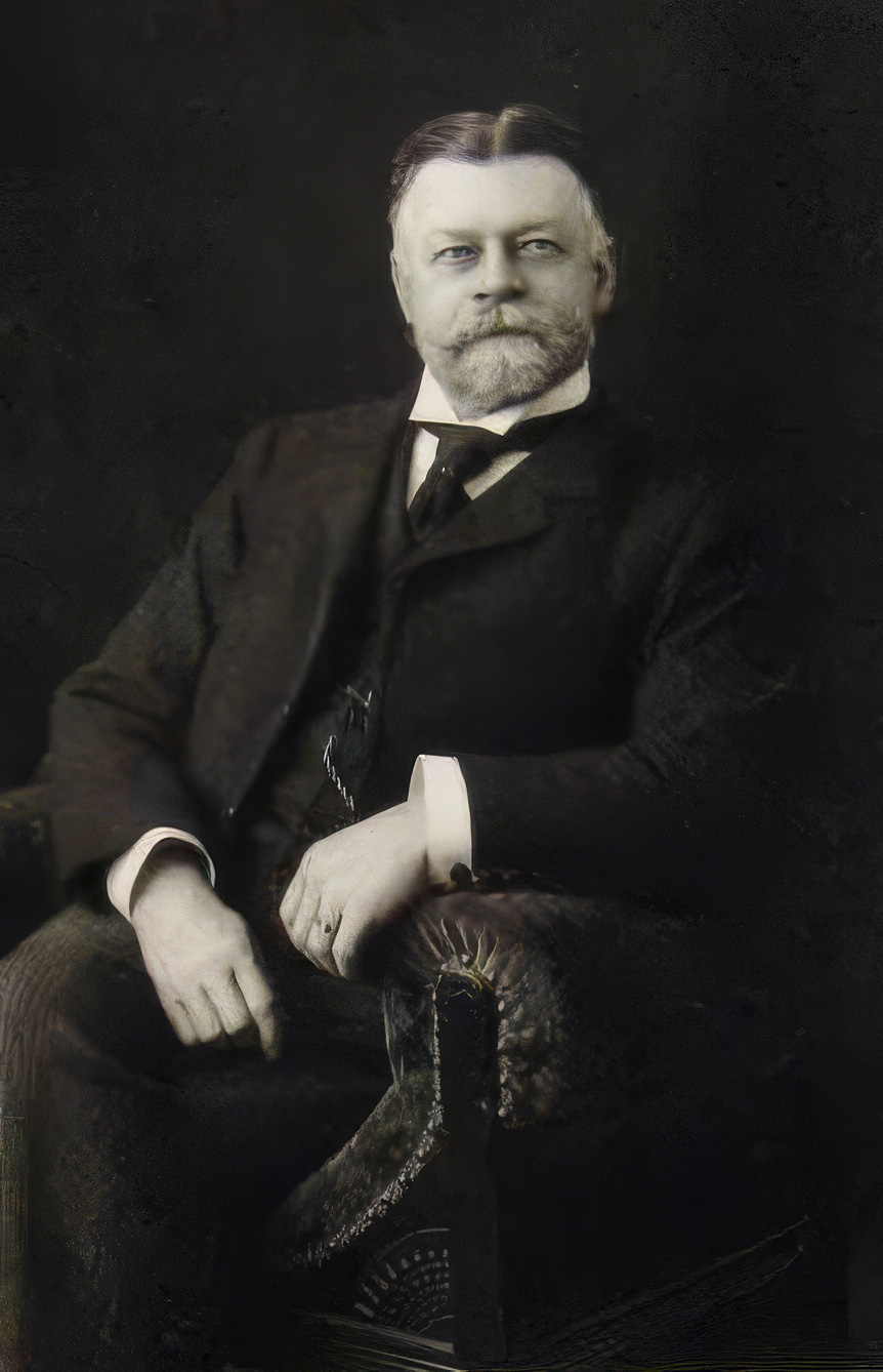 Portrait photograph of William Lund.